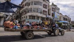 altText(Éxodo desde Gaza: palestinos huyen de sus hogares)}