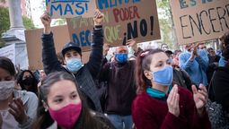 altText(Colectivos marchan por salud mental y vida digna)}