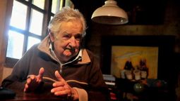 altText(Mujica: “Es la hora de la solidaridad, porque de lo contrario, el costo será enorme”)}