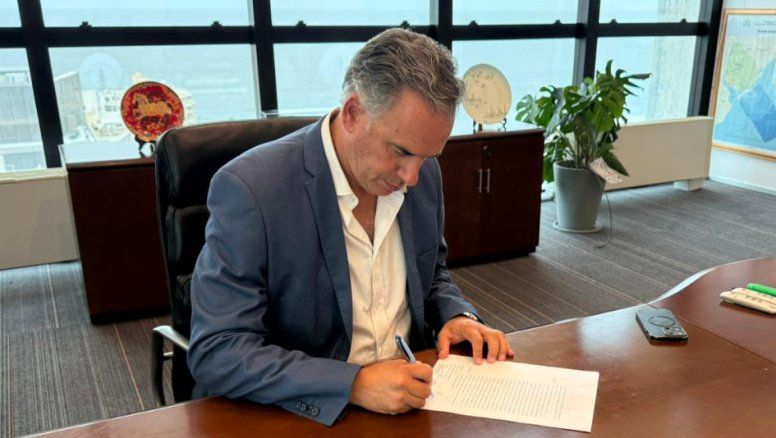 Muerte médicamente asistida en Uruguay: Orsi firmó el decreto reglamentario de la ley