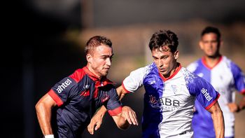 Atenas ante Huracán por el Torneo Competencia.