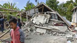 altText(Sismo en Indonesia causa daños materiales y varios heridos)}