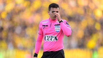 Grave lesión de árbitro: tuvo que ser sustituido en el partido de Danubio ante Miramar