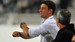 altText(Cesaron a Fuerte en Juventud y a Cuello en Wanderers, van 12 técnicos que caen)}