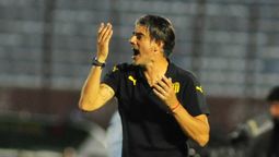 altText(Diego López no se va)}