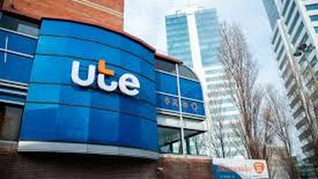 Pueden acceder todos los clientes de UTE  residenciales y del sector comercial y servicios que tengan una potencia contratada menor o igual a 40 kW. 