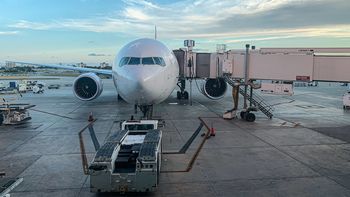 Controladores aéreos afectarán despegues en agosto