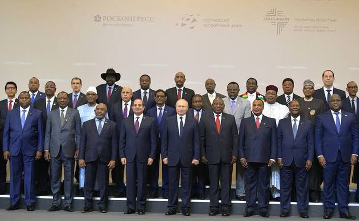 Cuarenta países africanos reunidos en Moscú.