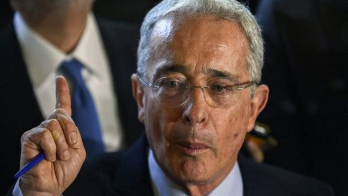 Documentos desclasificados del Departamento de Estado vinculan a Uribe con Cartel de Medellín