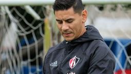 altText(Liverpool contrató al arquero argentino Oscar Ustari)}