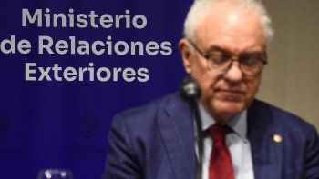 Uruguay busca tender puentes entre Argentina y Brasil y convocará a cancilleres a una reunión