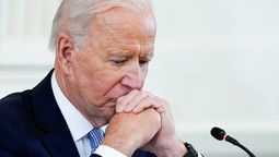 altText(Cae aprobación de Joe Biden a mínimos históricos)}