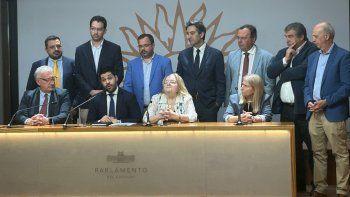 Tras informe jurídico, Ojeda rompió el silencio y trató de oportunista a Fernando Pereira