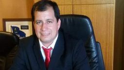 altText(Coutinho le dijo a Estévez que no renuncie a la banca)}