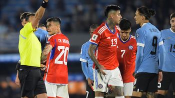 Uruguay ante Chile: posibles alineaciones, horario y jueces