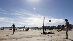 altText(Playas de Montevideo: ¿Cuáles fueron las intervenciones realizadas por la intendencia?)}