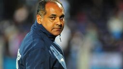 altText(Cesaron a Richard Martínez técnico de Cerro, segundo en el club en 2019)}