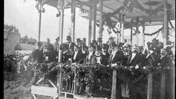 altText(Diez historias de bandidos en el Puerto de Montevideo)}