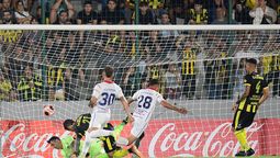 altText(Peñarol cayó 2 a 1 ante Central Español en el Domingo Burgueño de Maldonado)}