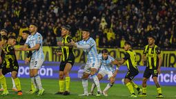 altText(Todos los detalles de Peñarol vs. Racing: alineaciones, hora de comienzo y posible suspensión)}