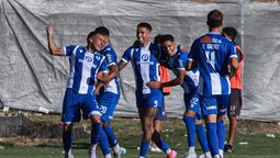 altText(Juventud dio el batacazo: dejó a Liverpool sin invicto y lo obliga a ganar para ser campeón)}