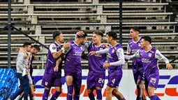 altText(Defensor Sporting finalista de la Copa AUF Uruguay)}