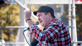 Antel: La están desangrando para que desaparezca