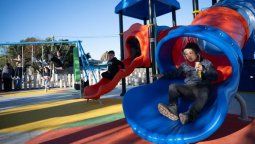 altText(Los vecinos transformaron su barrio: reinauguraron plazoleta Tomás Claramunt)}