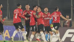 altText(Racing eliminado de la Sudamericana al perder 4 a 0 por penales ante Huachipato)}