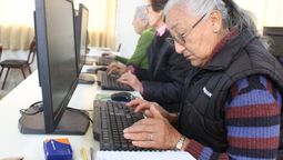 altText(Intendencia ofrece cursos de inclusión digital a mayores de 60)}