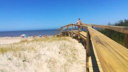 altText(Uruguay entre el calor persistente y la llegada de aire marítimo)}