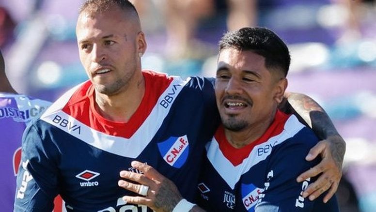 Goleada tricolor: seis goles de Nacional aplastaron a Fénix en el Capurro