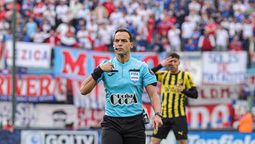 altText(Esteban Ostojich designado para el clásico: ¿Cuáles son sus antecedentes?)}