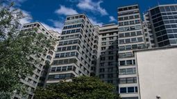 altText( Actividades para prevenir y concientizar sobre el cáncer de mama)}