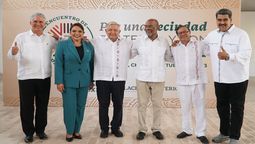 altText(Bloque regional pide levantar el bloqueo de EEUU a Cuba)}