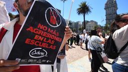 altText(Ademu levantó el paro y este martes habrá clase en las escuelas de Montevideo)}