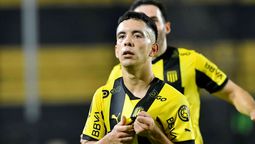 altText(Peñarol y una salida de riesgo ante Racing)}