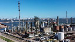 altText(Se inició el mantenimiento de la refinería de La Teja)}