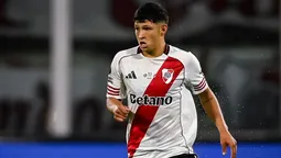 altText(Peñarol: firmó Arezo, se va Angulo y llega el argentino Jaime)}