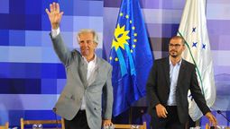 altText(Las señales de Tabaré Vázquez: un mensaje directo a la interna del Frente Amplio)}