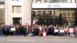 altText(Funcionarios del BPS en conflicto contra privatización de servicios y falta de personal)}