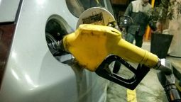 altText(Precio de paridad de importación indica nueva suba para nafta súper y gasoil)}