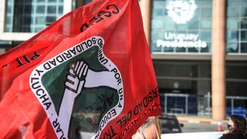 Paro en UTU y ocupan escuela técnica de la Cruz de Carrasco