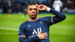 altText(Mbappé se la jugó con un mensaje contra la extrema derecha de Francia)}