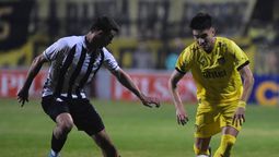 altText(Peñarol no levanta cabeza y se fue con clima hostil)}