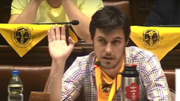 altText(Couto sobre dichos de Manini: «Discriminar a una minoría maltratada es un acto de cobardía»)}