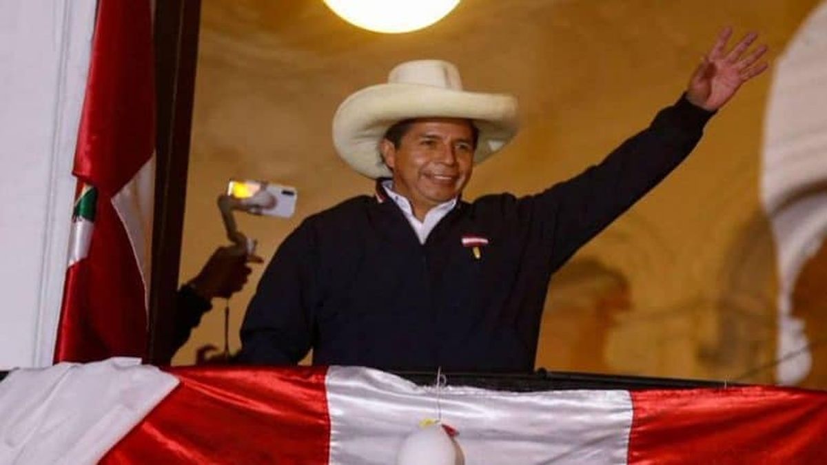 Perú: finalizó escrutinio y Pedro Castillo es virtual presidente