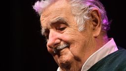 altText(Mujica sobre vacunas: «Sería bueno confesar que nos quedamos demasiados quietos»)}