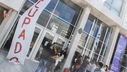 altText(Sindicato de docentes ocupó el CFE y denunció 