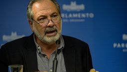 altText(Renuncia de Moreira: ¿Que dicen desde filas oficialistas?)}
